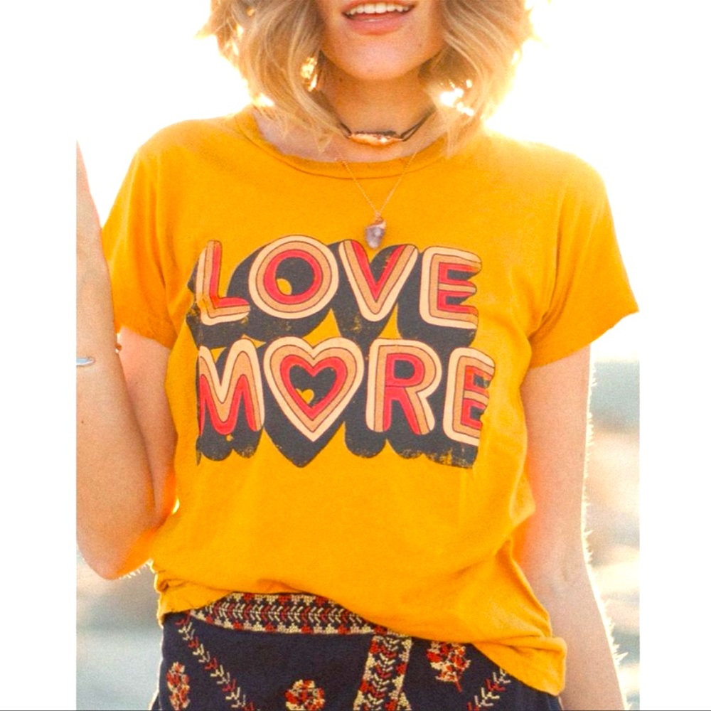 Vintage look graphic tee “Love More”